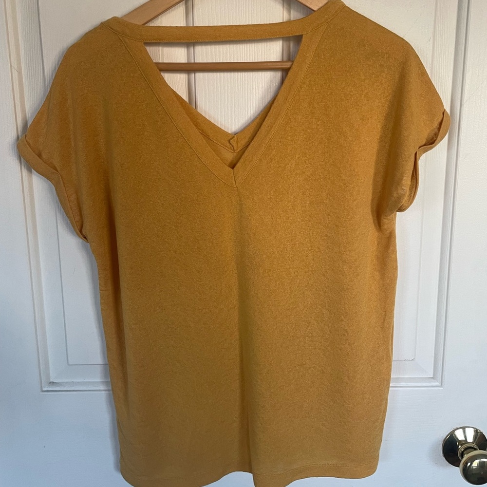 Mustard color shirt sleeve sweater - open back detail